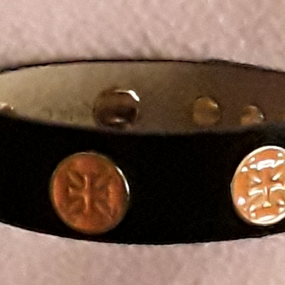 Rustic Cuff Megan - Picture 2 of 4